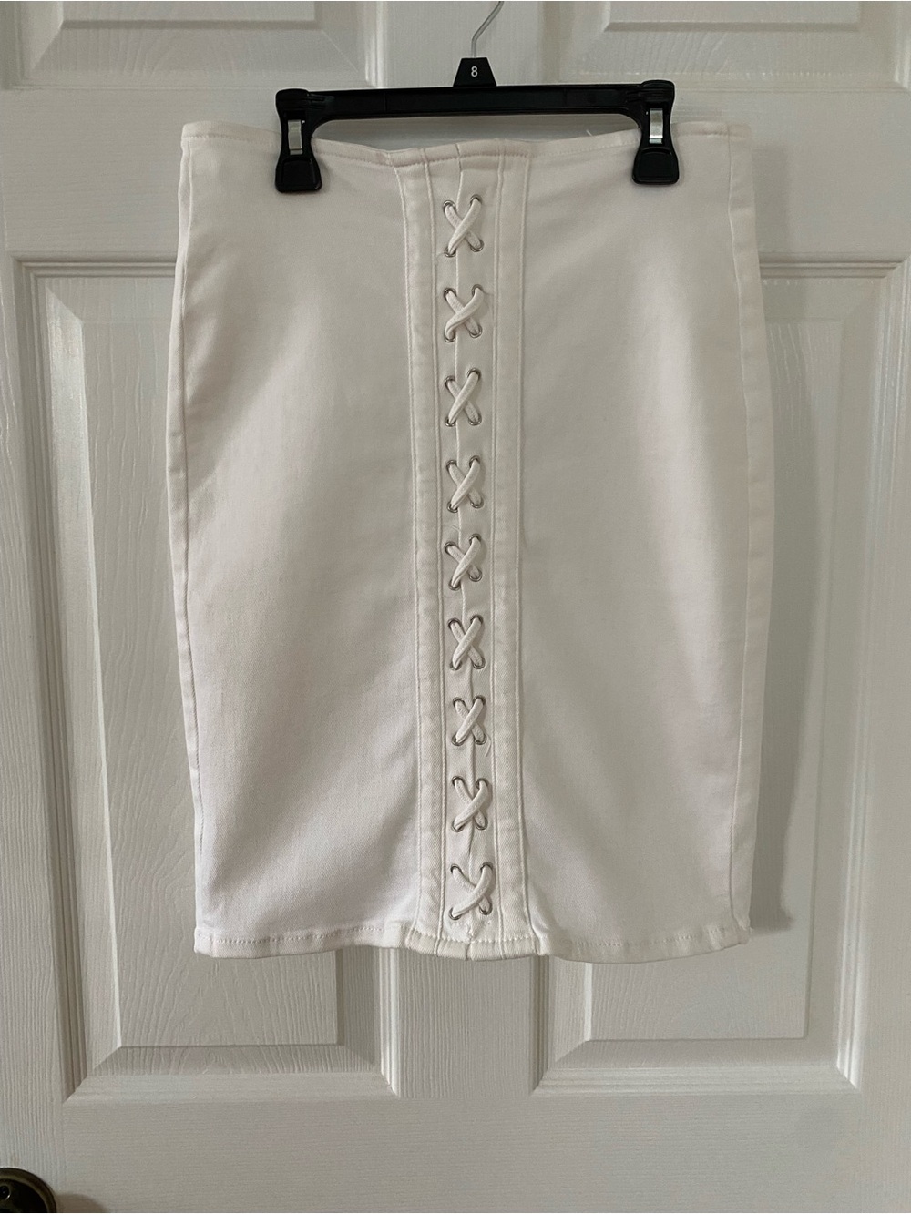 GUESS Cecilia White Denim Lace-Up Front Pencil Skirt Size 8